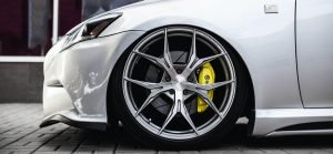 luxury car rental in Dubai