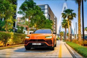 LAMBORGHINI URUS ORANGE 2021