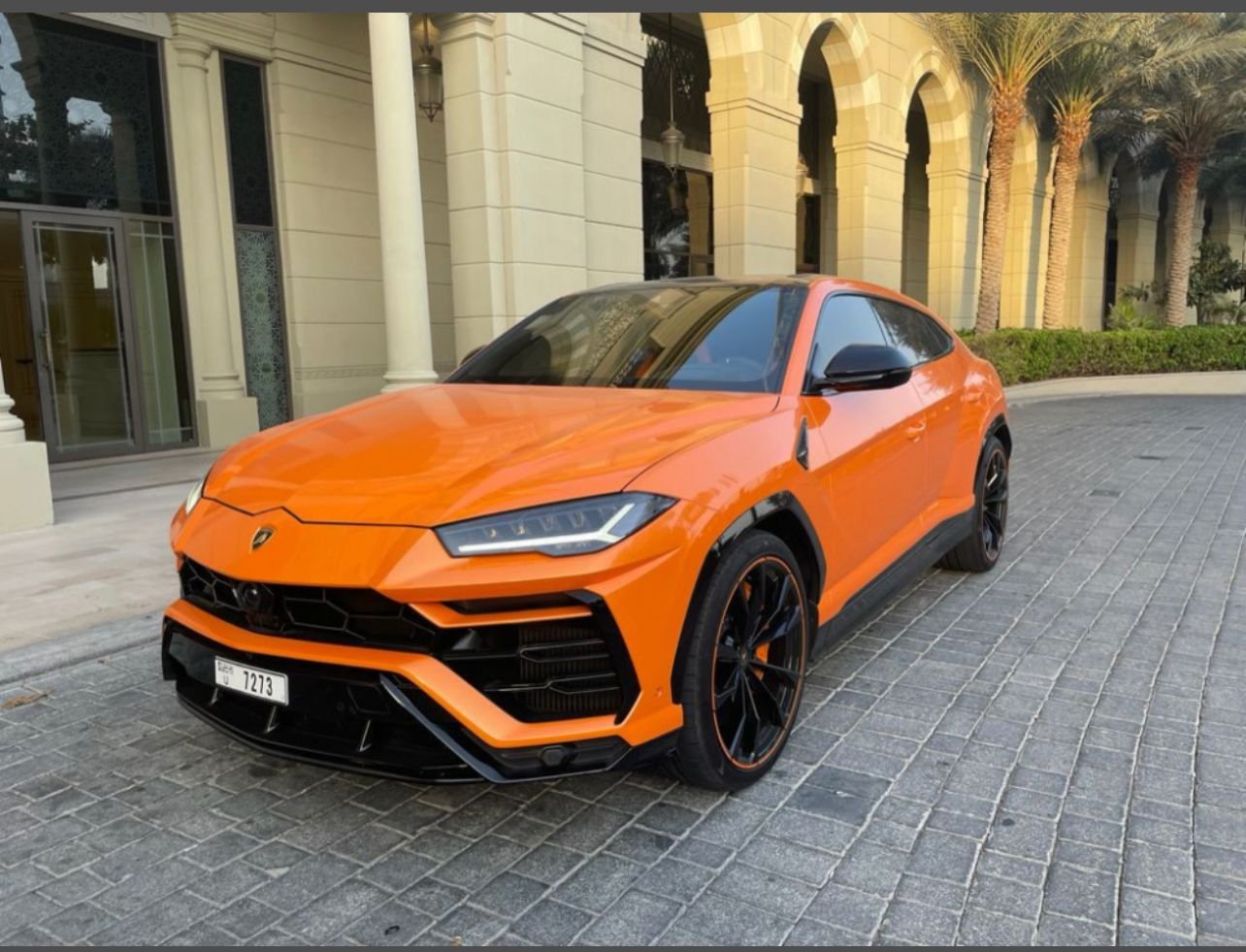 Lamborghini Urus Pearl Capsule Orange 2021