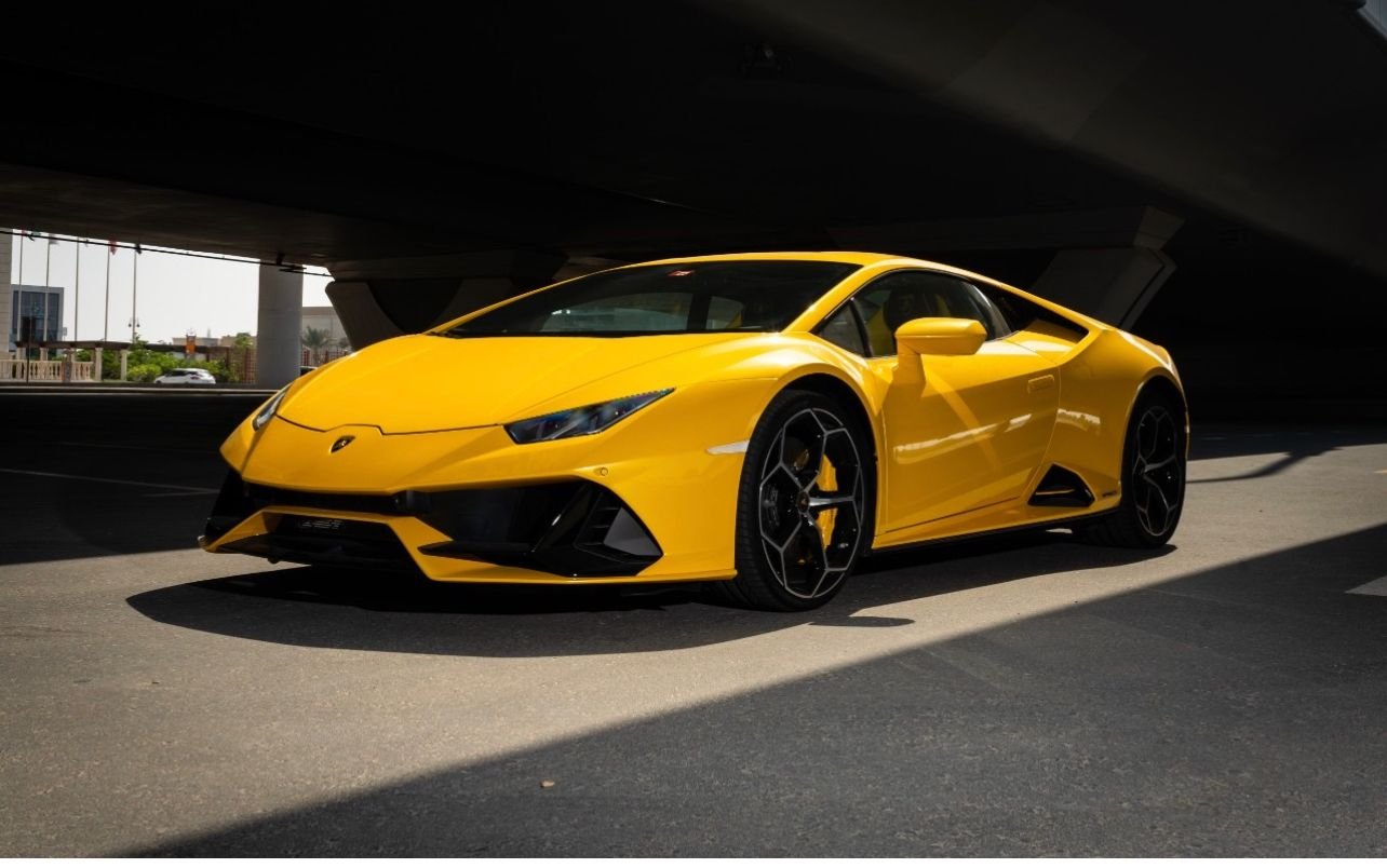 Lamborghini Huracan Evo Yellow 2021