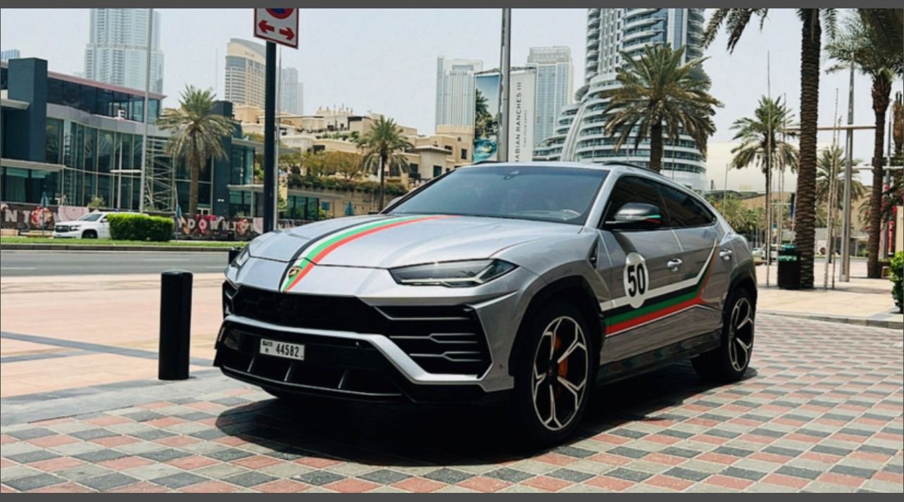 Lamborghini Urus Pearl Capsule Silver 2021