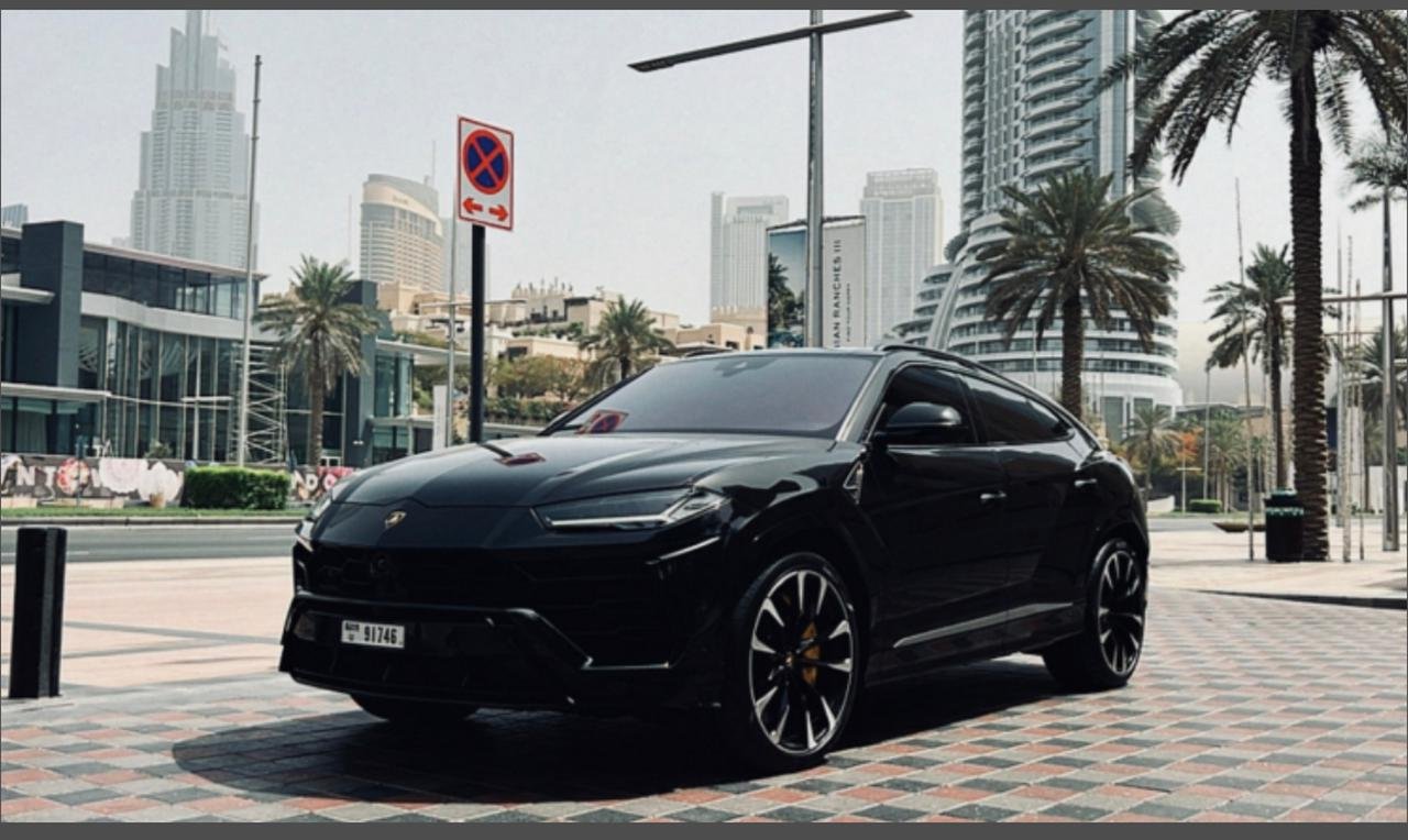 Lamborghini Urus Pearl Capsule Black 2021